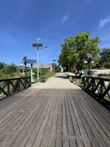 Działka z linią brzegową jeziora Babin