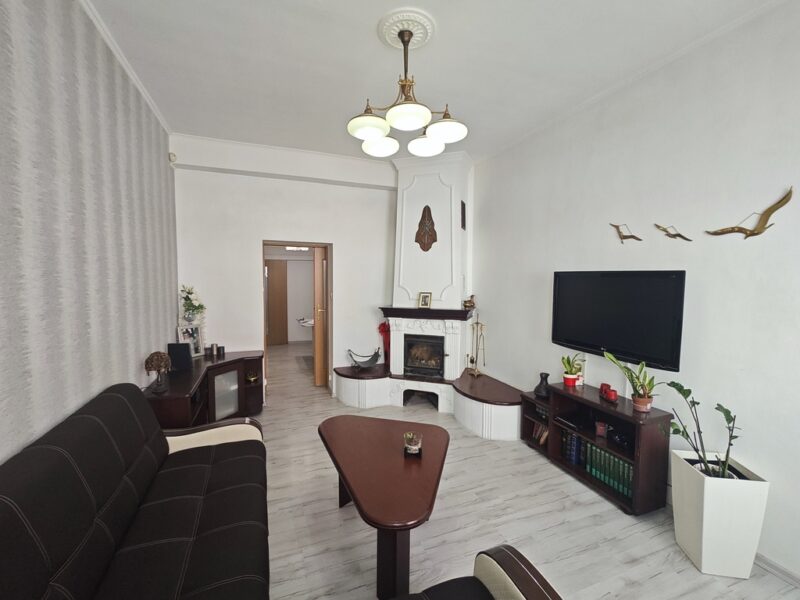 Duże 4 pokojowe mieszkanie-wysoki parter. 77,58m2