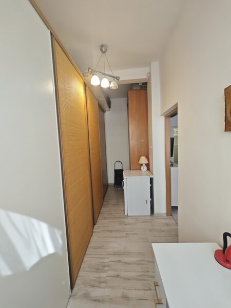 Duże 4 pokojowe mieszkanie-wysoki parter. 77,58m2