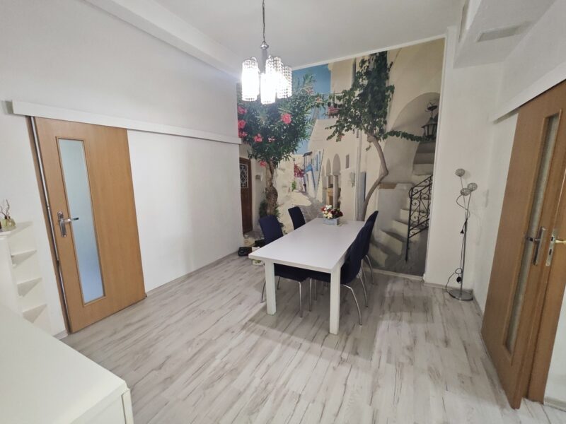 Duże 4 pokojowe mieszkanie-wysoki parter. 77,58m2