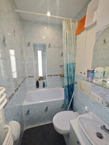Duże 4 pokojowe mieszkanie-wysoki parter. 77,58m2