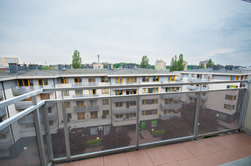 Piękna kawalerka 2012 r dla singla/pary z balkonem