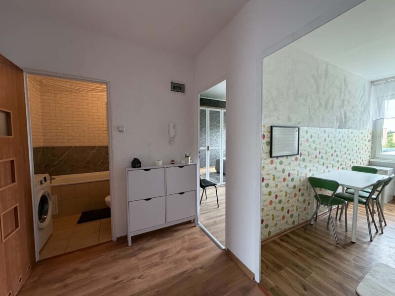 2 pokoje centrum Polic