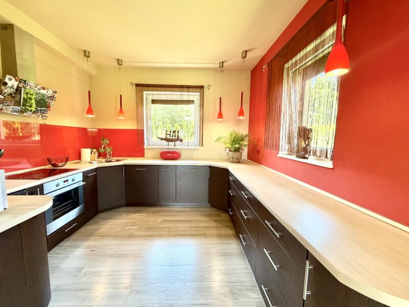 Wyjątkowy dom 240 m² | Pompa, solary, garaż