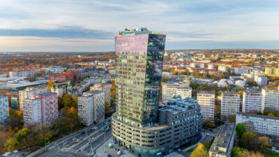 Stylowa kawalerka z balkonem w Hanza Tower!
