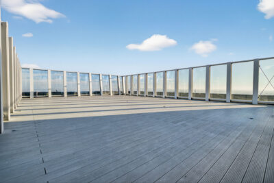Stylowa kawalerka z balkonem w Hanza Tower!