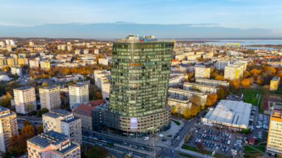 Stylowa kawalerka z balkonem w Hanza Tower!