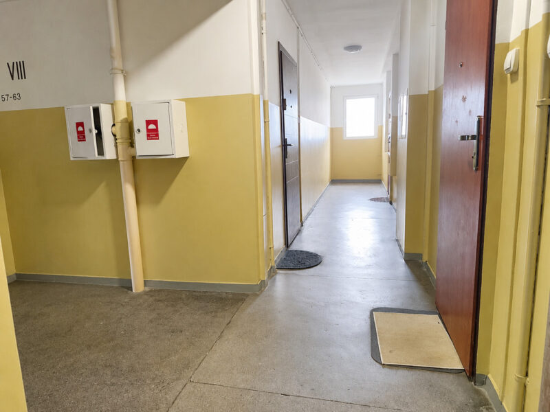 Słoneczna Kawalerka w świetnej lokalizacji!