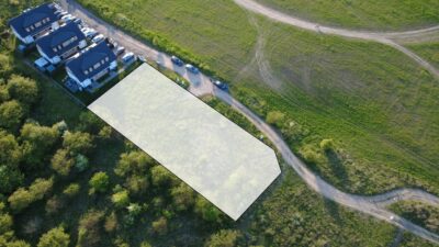 Działka z pozwoleniem na budowę na 3 bliźniaki