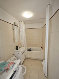 Jasne, ciepłe mieszkanie 2 pok. na sprzedaż.