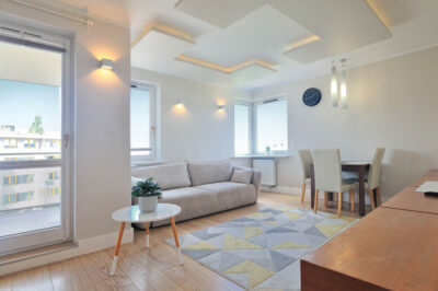 Blisko parku apartament z balkonem oraz garażem