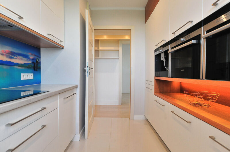 Blisko parku apartament z balkonem oraz garażem
