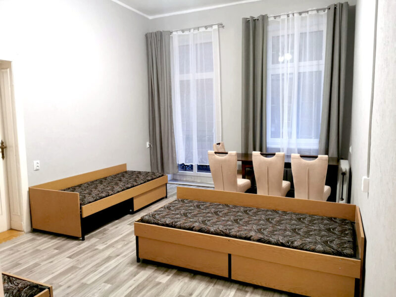 Mieszkanie 3-4 pokoje, balkon, centrum