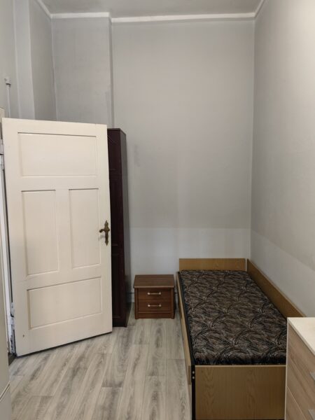 Mieszkanie 3-4 pokoje, balkon, centrum