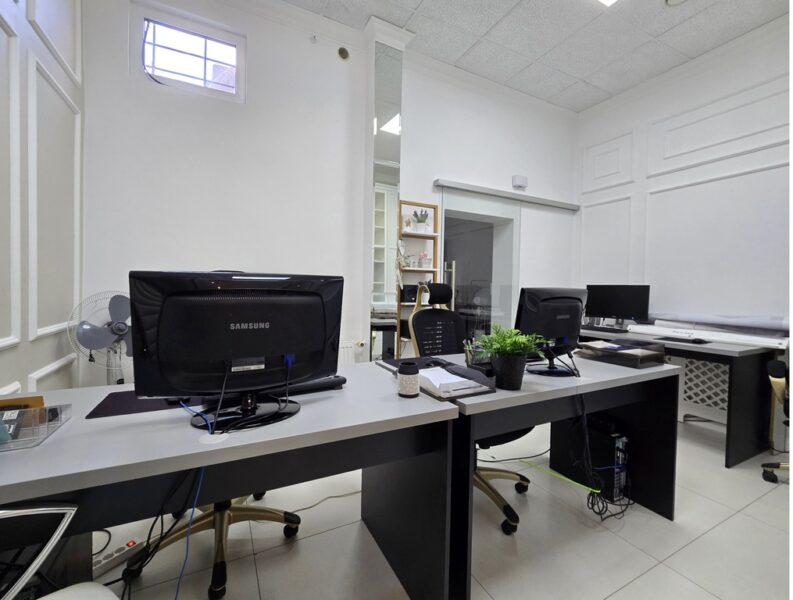 Lokal na sprzedaż – 83 m² | Parter | Centrum