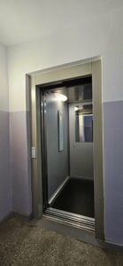 2 pokoje z dużym balkonem ul. Bat. Chłopskich