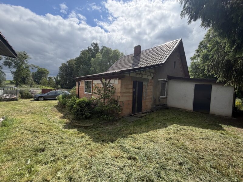 Dom na wsi bez sąsiadów | Działka 2803 m² Brzezin