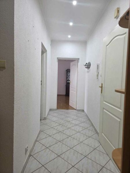 Dwupokojowe, przestronne mieszkanie na parterze
