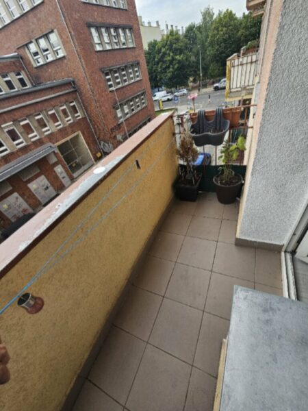 Kawalerka przy Uniwersytecie z balkonem !!!