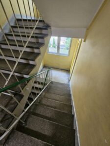 Kawalerka przy Uniwersytecie z balkonem !!!
