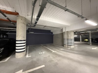 2 POKOJE Z KOMÓRKĄ I MIEJSCEM PARKINGOWYM W CENIE!