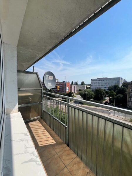 # Nowoczesna Kawalerka # Winda # Balkon #