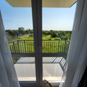 Wynajmę nowo urządzone 2 pokoje z dużym balkonem