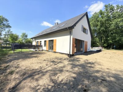 Bliźniak 4 Pok duży ogród 800m2 + garaż 27m2