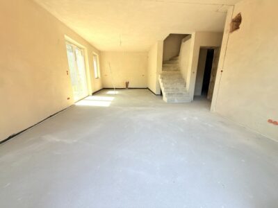 Bliźniak 4 Pok duży ogród 800m2 + garaż 27m2