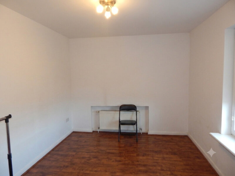 GOTOWIEC INWESTYCYJNY! Dom 250 m² | 11 pokoi
