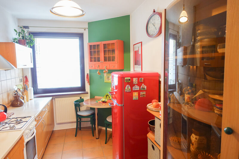 Pomorzany 2 pokoje 49,55 m2, III p. 2002 r. balkon