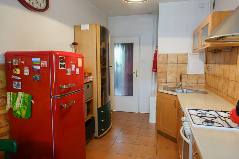 Pomorzany 2 pokoje 49,55 m2, III p. 2002 r. balkon