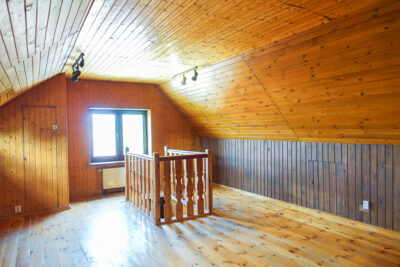 Pół bliźniaka, 2 garaże, basen, działka 613 m2,