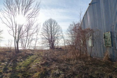Hala 570 m2, działka 7129 m2, dostęp do wody