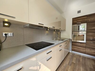 Apartament 3pok.,winda, garaż, balkon - Centrum