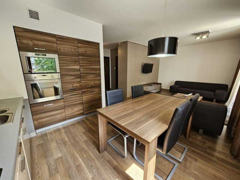 Apartament 3pok.,winda, garaż, balkon - Centrum