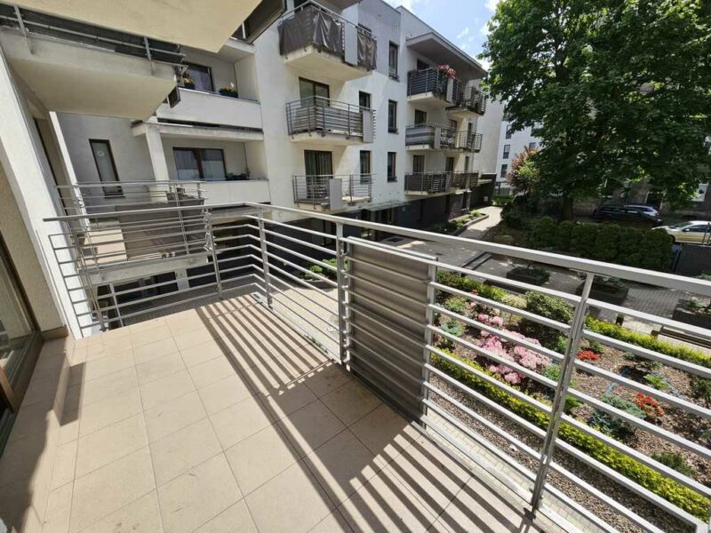 Apartament 3pok.,winda, garaż, balkon - Centrum