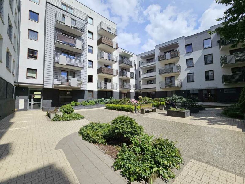 Apartament 3pok.,winda, garaż, balkon - Centrum