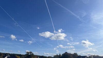 Atrakcyjna działka w Dobrej 909m2 z mediami.