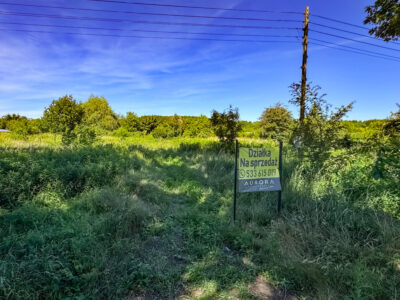 Działka z WZ-0,14ha-zabud. jendoro. z 2 mieszkań.