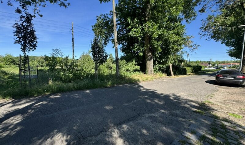 Działka z WZ-0,14ha-zabud. jendoro. z 2 mieszkań.