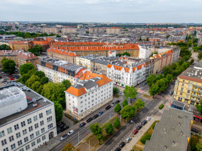Przytulna kawalerka w centrum z balkonem!