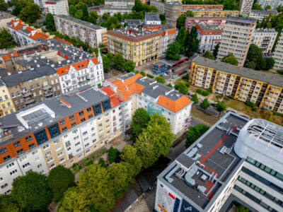 Przytulna kawalerka w centrum z balkonem!