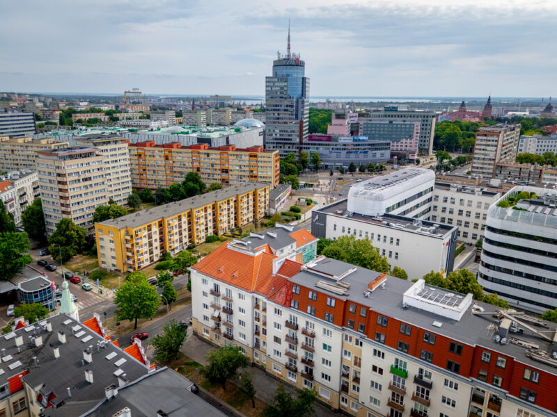 Przytulna kawalerka w centrum z balkonem!