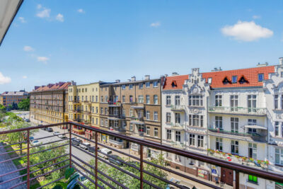 Przytulna kawalerka w centrum z balkonem!