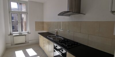 Apartament ze sztukaterią w centrum, 3 pok, 103m2