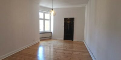 Apartament ze sztukaterią w centrum, 3 pok, 103m2