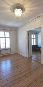 Apartament ze sztukaterią w centrum, 3 pok, 103m2