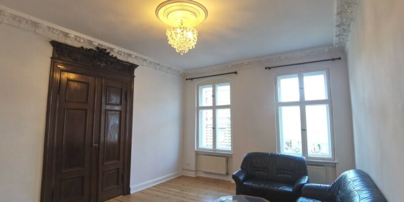 Apartament ze sztukaterią w centrum, 3 pok, 103m2