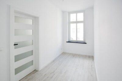 Śródmieście 3 pokoje, balkon, po remoncie, 1 p.